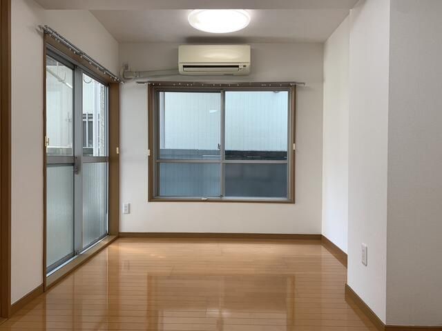 マンションかたばみの居間写真