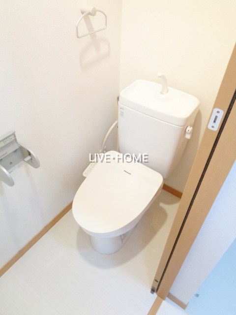 ＪＲ中央線 阿佐ケ谷駅 徒歩4分 5階建 築22年のトイレ写真