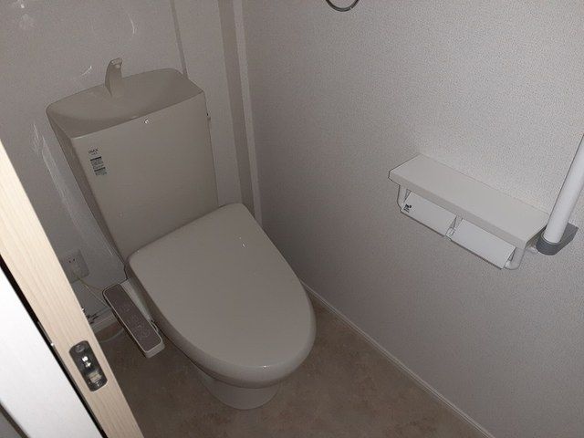 シティハイツ高岩Bのトイレ写真
