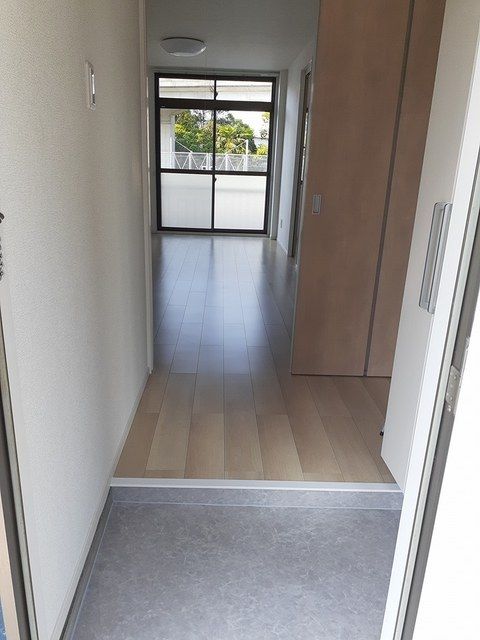 シティハイツ高岩Bの玄関写真