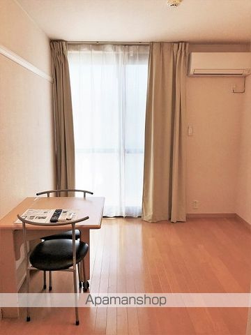 レオパレスレオン米山の居間写真