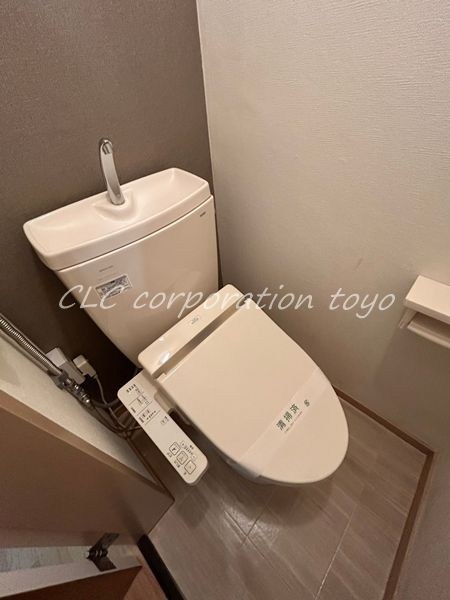 東京メトロ東西線 東陽町駅 徒歩15分 7階建 築54年のトイレ写真