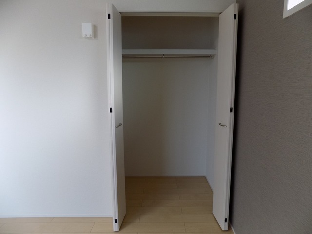 収納　同一施工会社同一仕様写真