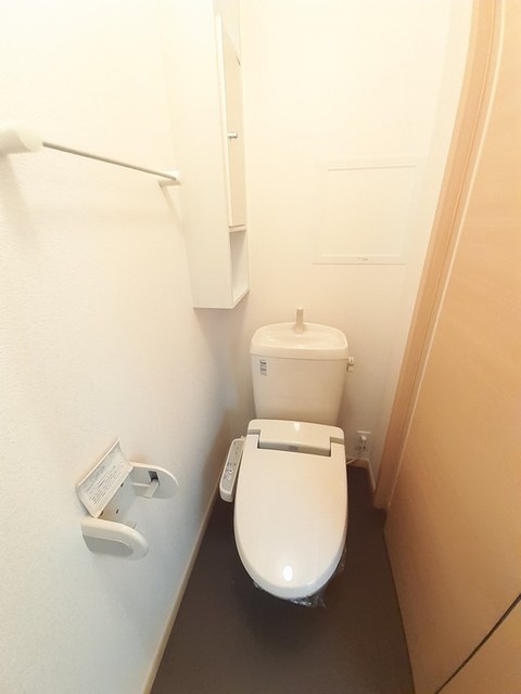 メゾンドシャルマンIIのトイレ写真