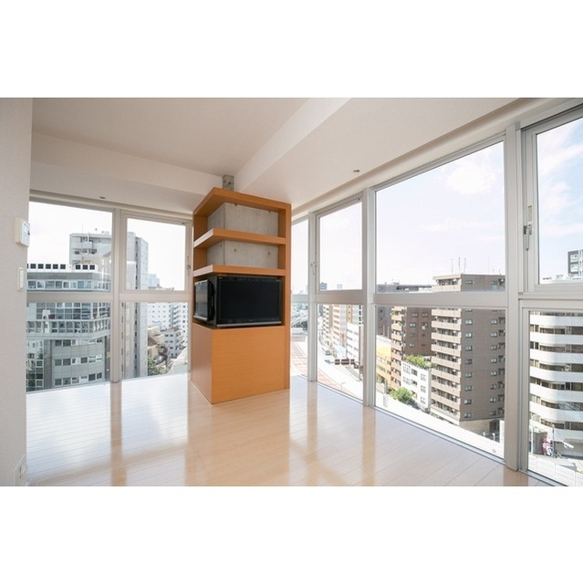 コンフォリア白金高輪の居間写真