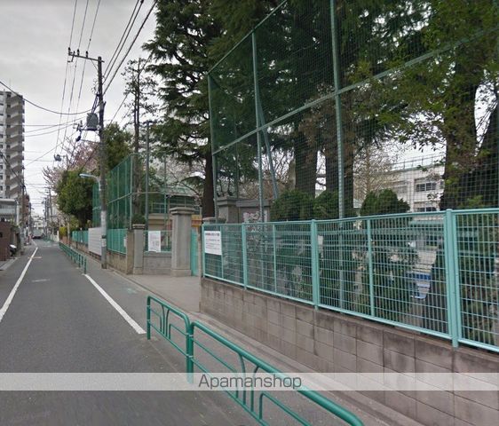 小学校　杉並区桃井第三小学校（小学校）まで462m