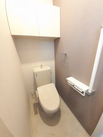 トイレ　シンプルで使いやすいトイレです