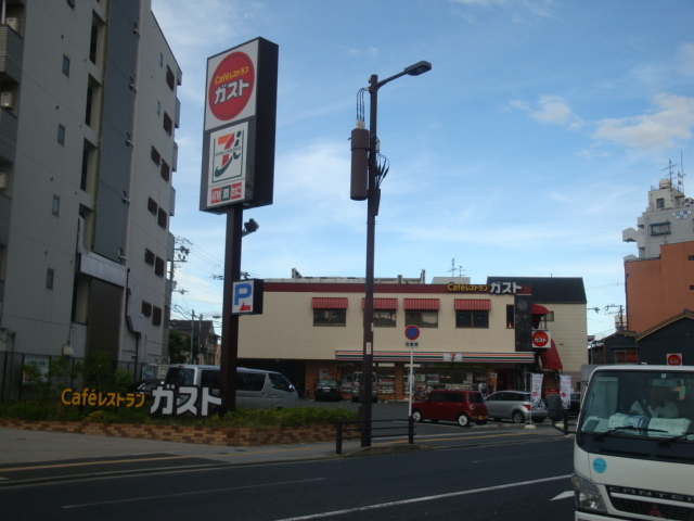コンビニ　セブンイレブン大阪林寺2丁目店（コンビニ）まで740m