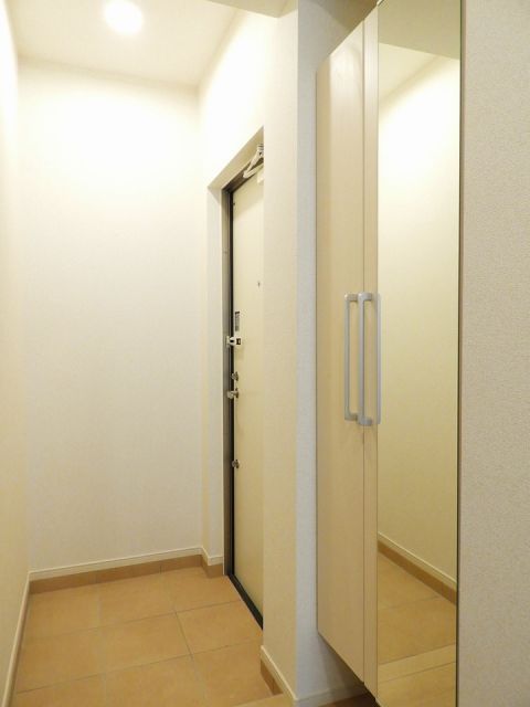 広島高速交通アストラムライン 上安駅 徒歩6分 3階建 築3年の玄関写真