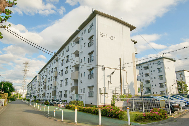 UR滝山の外観写真
