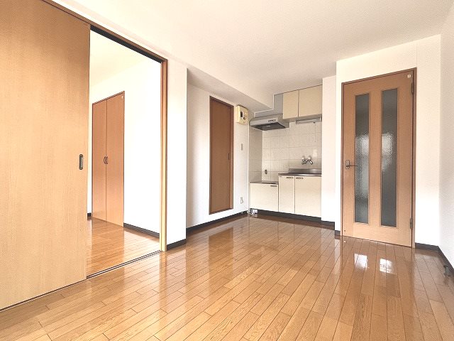 アピタシオン双葉の居間写真