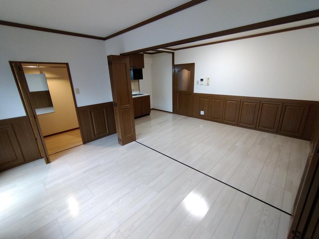 地下鉄箱崎線 呉服町駅 徒歩10分 9階建 築36年の内装写真