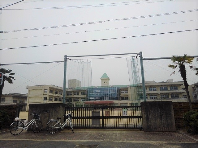 小学校　三豊市立詫間小学校（小学校）まで500m