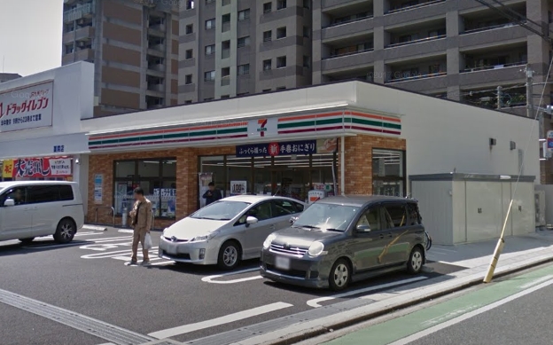 コンビニ　セブンイレブン福岡薬院3丁目店（コンビニ）まで248m