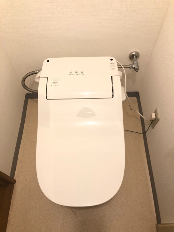 トイレ　※別の部屋写真