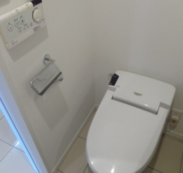 トイレ　別部屋同仕様