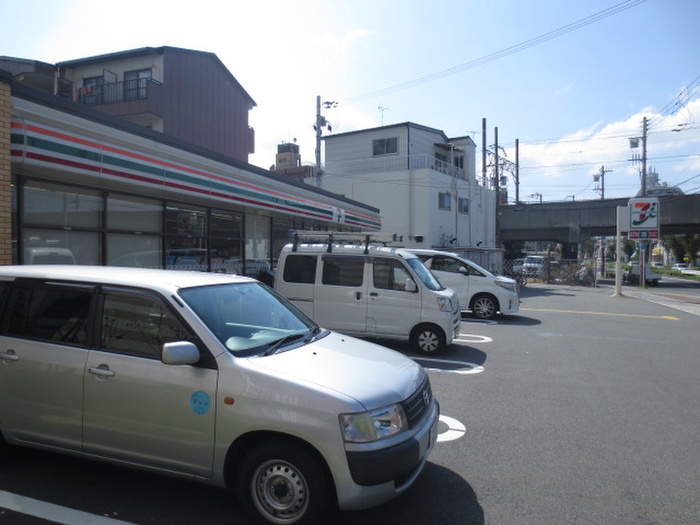 コンビニ　セブンイレブン赤川２丁目店（コンビニ）まで72m