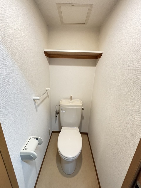 トイレ　別部屋参考写真です