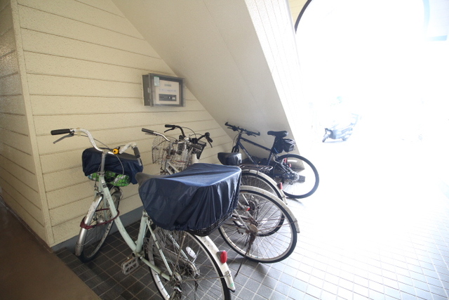 その他共有部分　自転車置き場ございます、お出かけの際にも便利ですね。