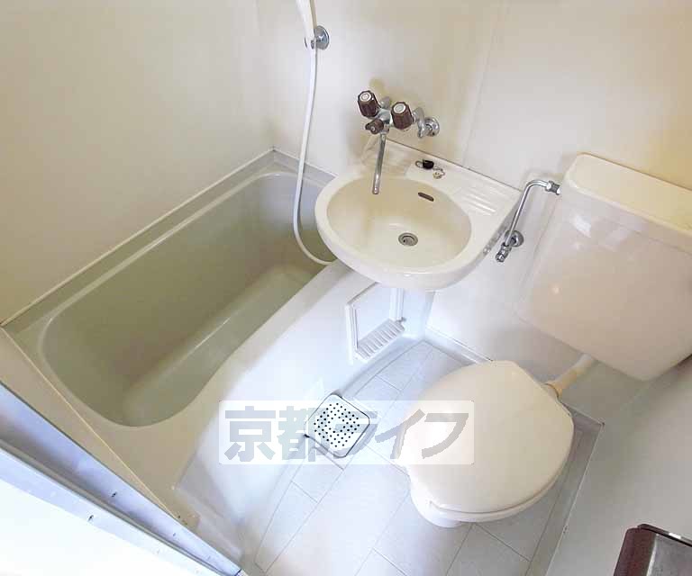 バス・シャワールーム　ＵＢです