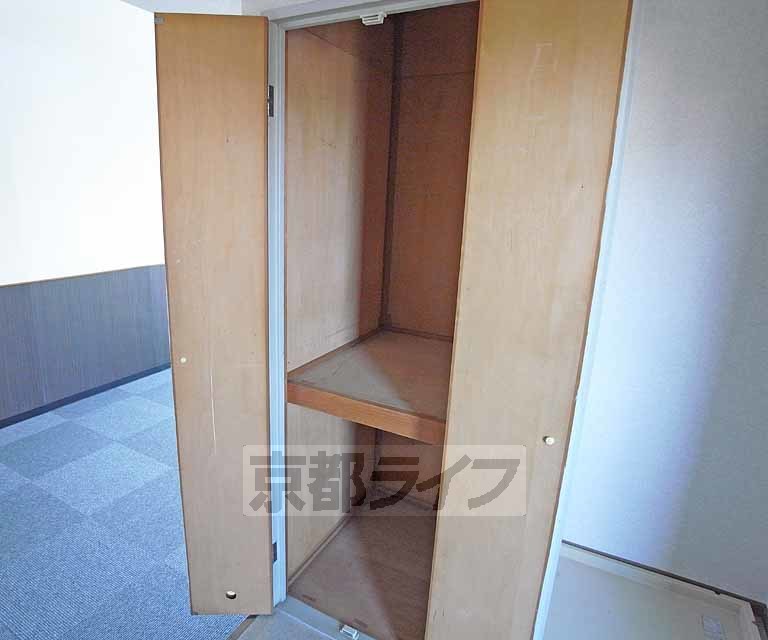 収納　収納は奥行きが深いタイプになっています