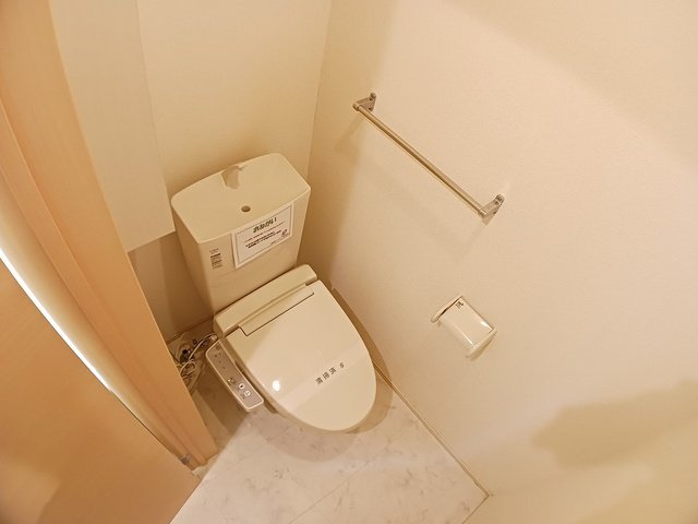 トイレ　コンパクトで使いやすいトイレです