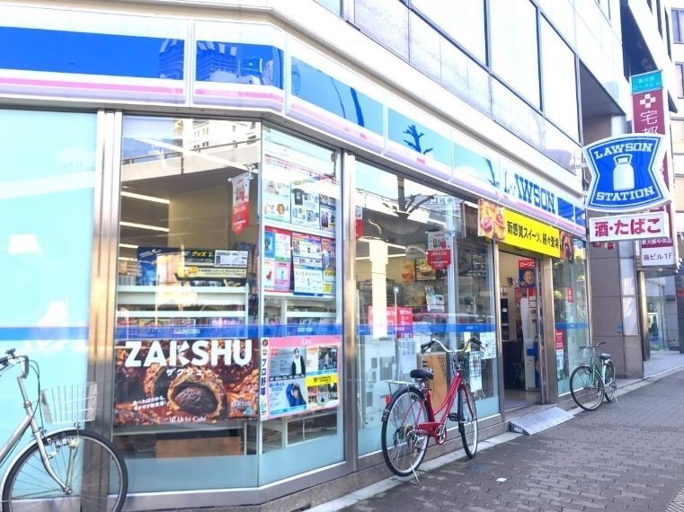 コンビニ　ローソン/新城駅前店（コンビニ）まで180m