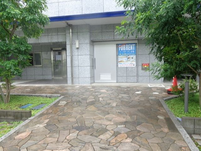 エントランス　エントランス周辺