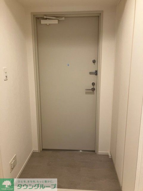 玄関　※写真は同タイプ住戸です。