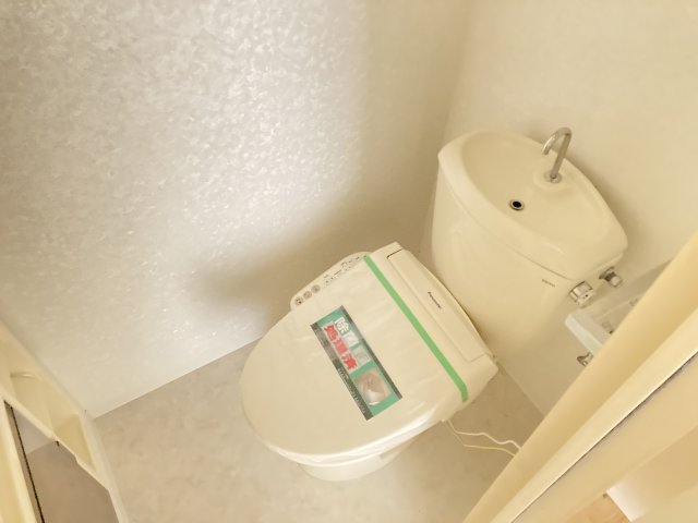 東武東上線 朝霞駅 徒歩8分 2階建 築35年のトイレ写真