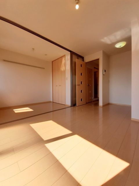 南海泉北線 深井駅 徒歩3分 3階建 築23年の居間写真