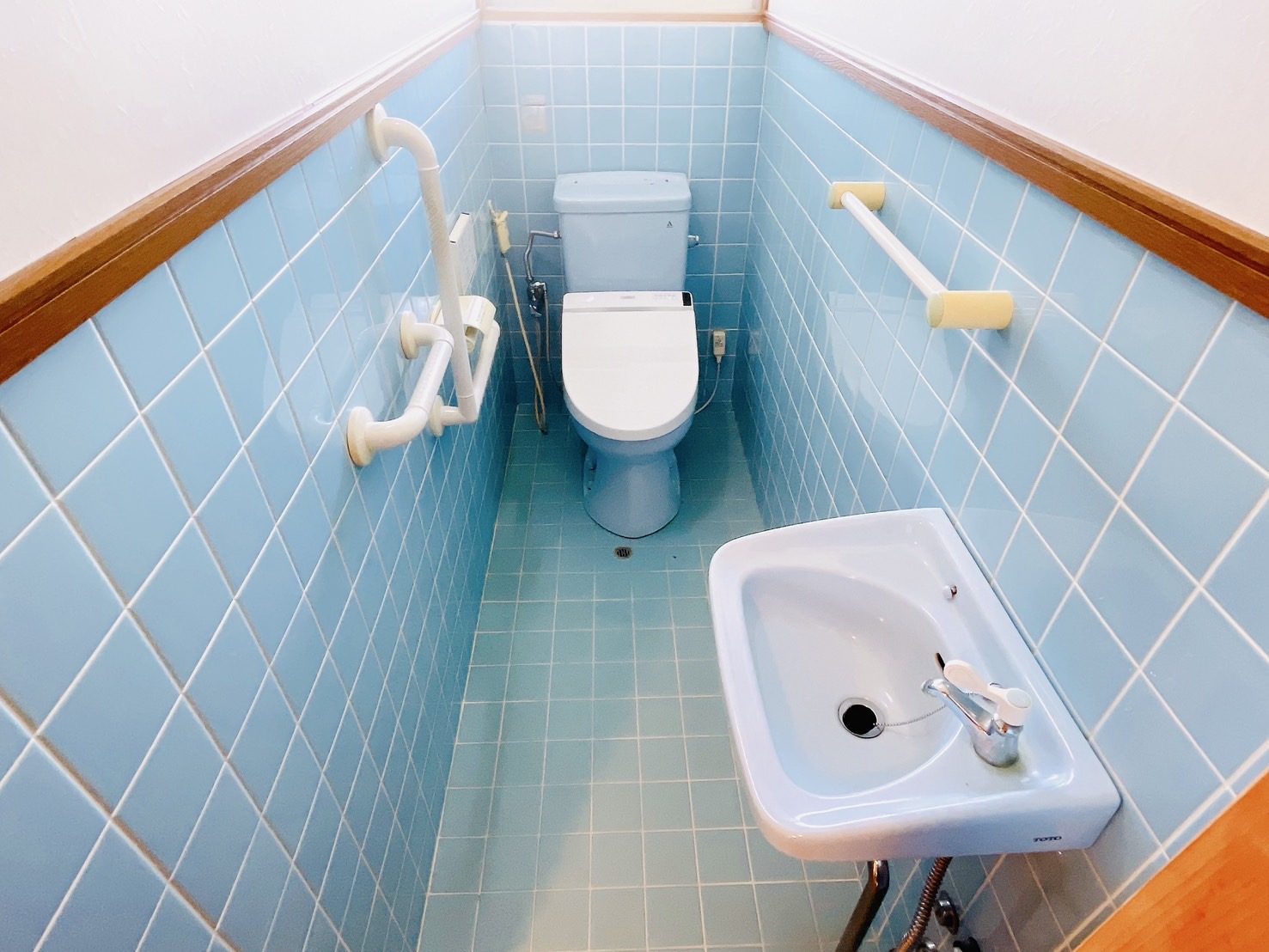 南海高野線 三日市町駅 徒歩29分 1階建 築49年のトイレ写真