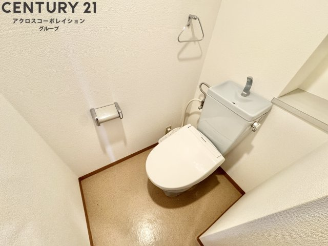 トイレ　ウォシュレット付きのトイレです♪