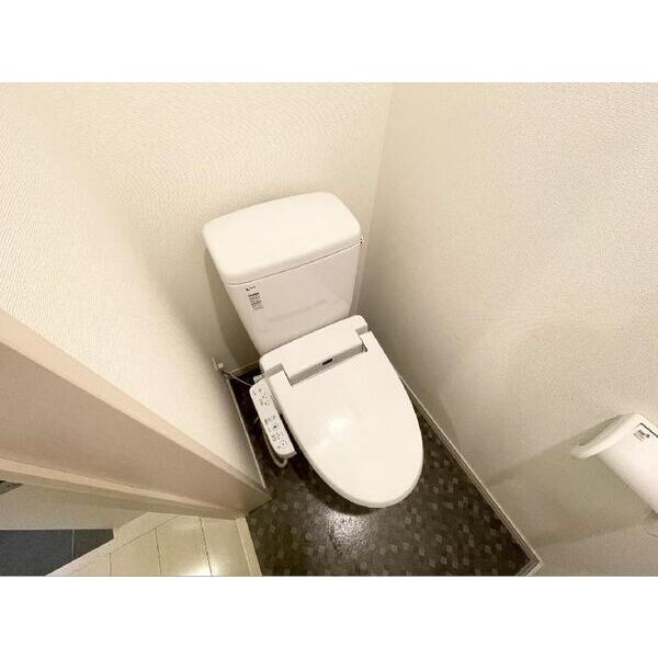 ロワール名古屋のトイレ写真