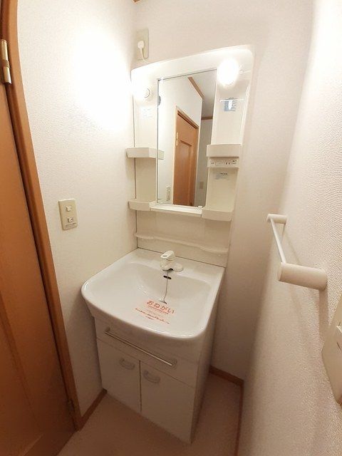 カ-サグレイスAの内装写真