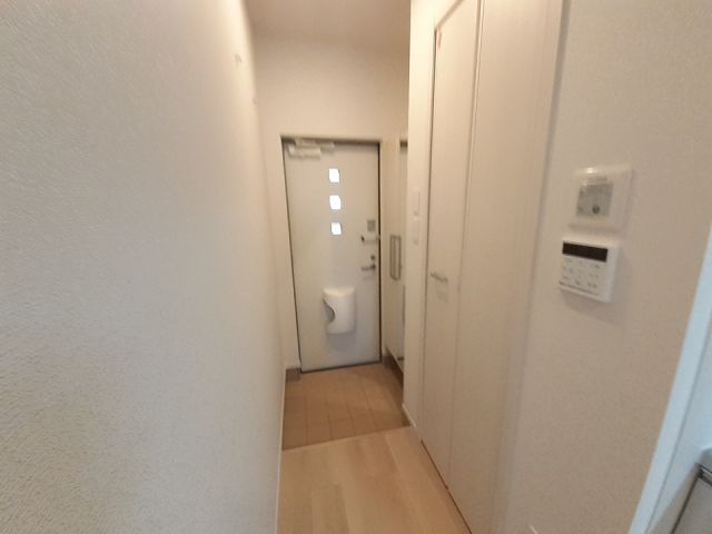 ラシュレ Aの玄関写真