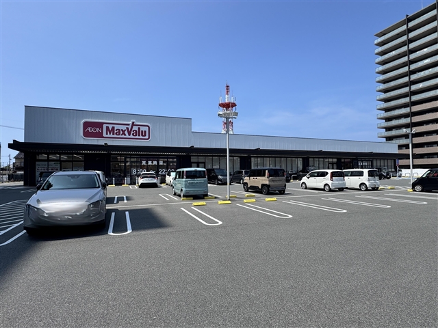 スーパー　マックスバリュ今市店（スーパー）まで813m