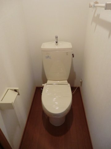 トイレ　清潔感のあるトイレです