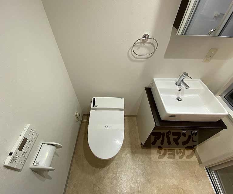 SHICATA ONZE BLDGのトイレ写真
