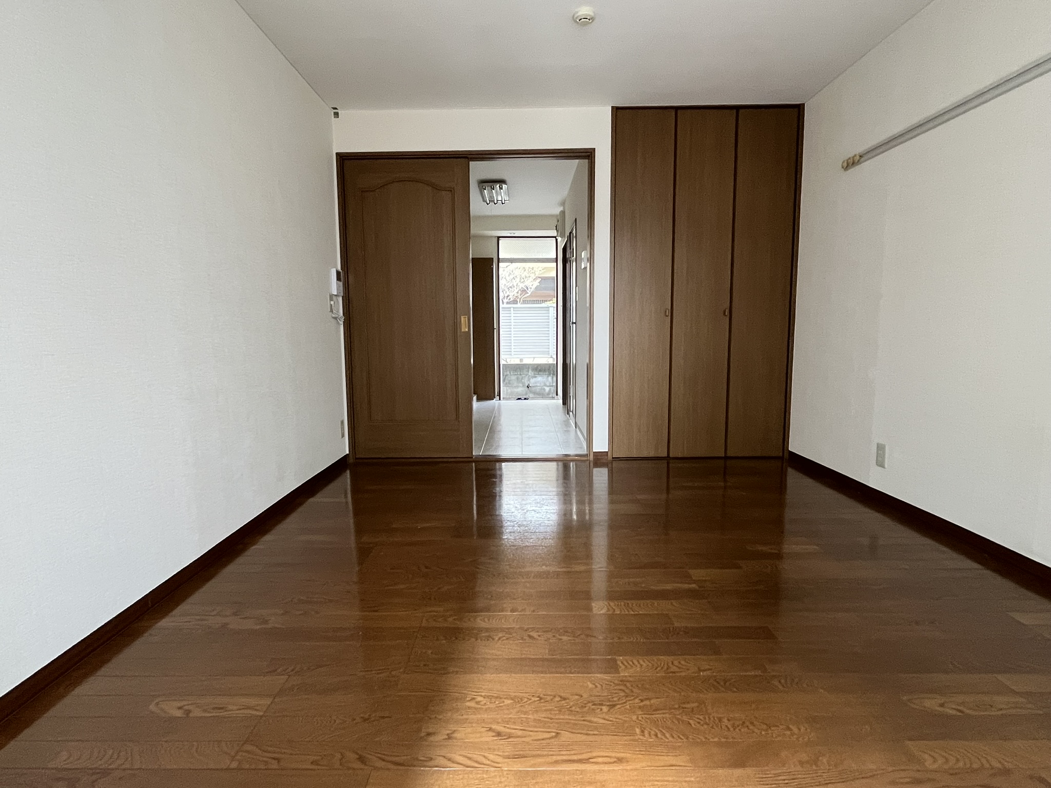 クレスト長町の居間写真
