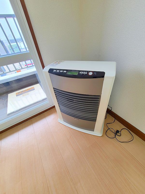 その他設備　経済的な灯油ストーブ★
