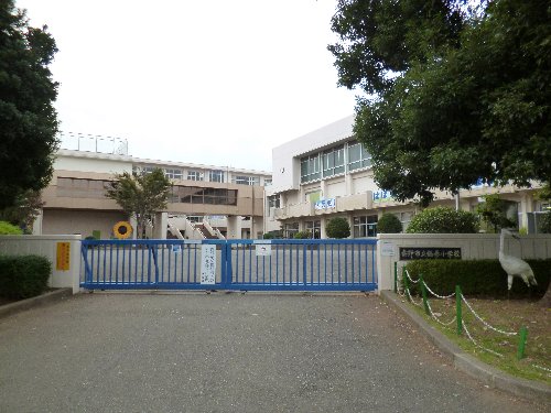 小学校　秦野市立鶴巻小学校（小学校）まで1509m
