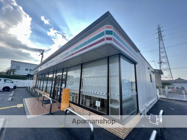 コンビニ　セブン－イレブン愛荘町市店（コンビニ）まで247m