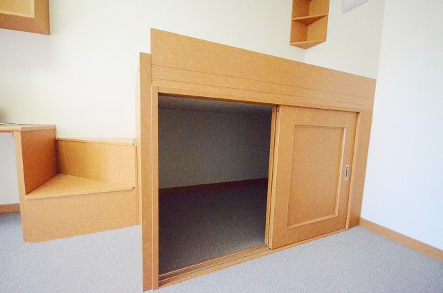 収納　写真は別号室のものです。