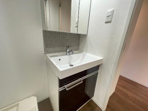 洗面設備　洗髪洗面化粧台