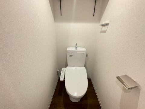 トイレ　シャワー付トイレ