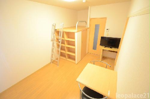 居室・リビング　1階、同タイプの部屋の写真です