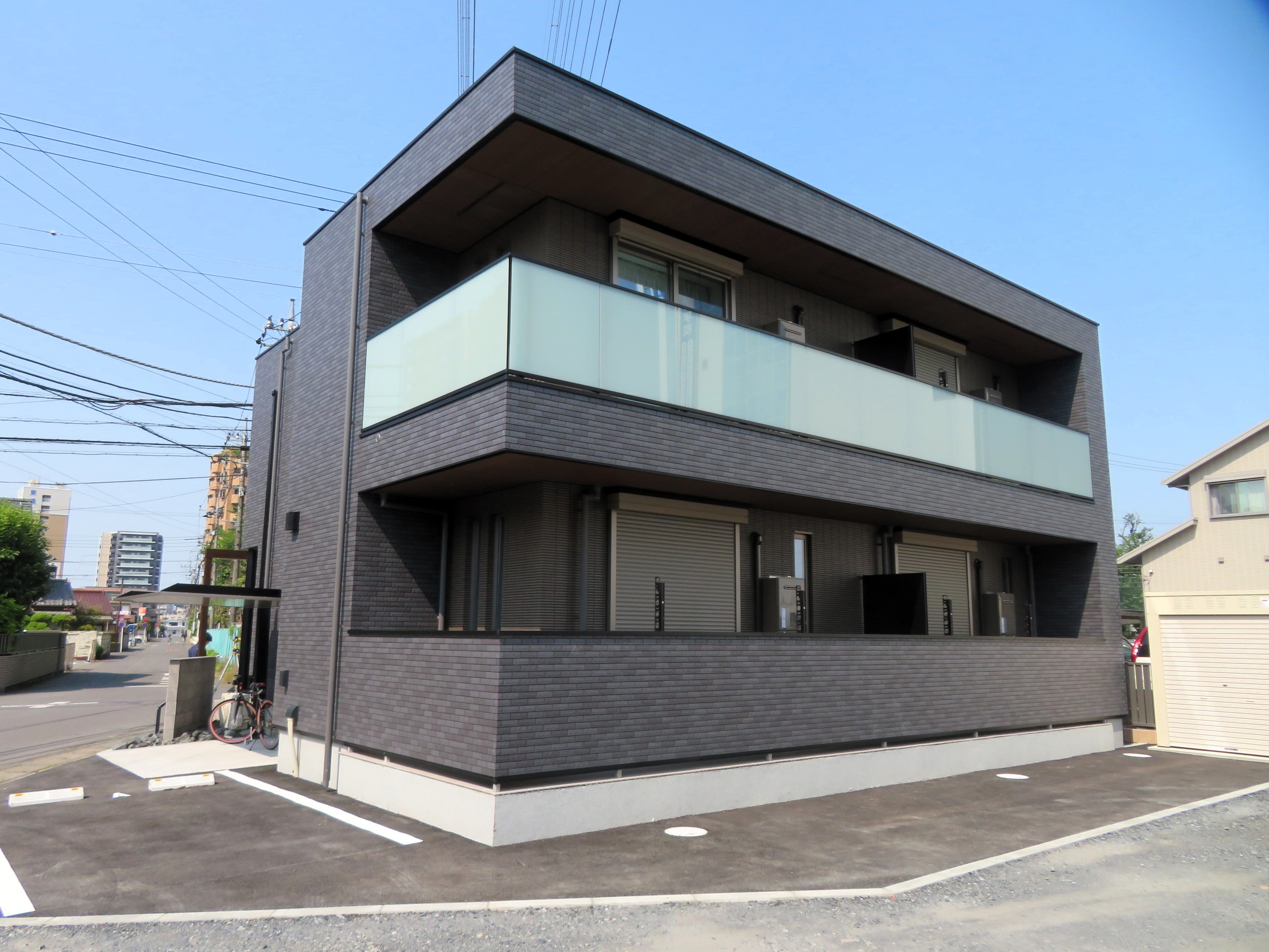 建物外観　パナソニックホームズ施工の築浅1LDKです♪