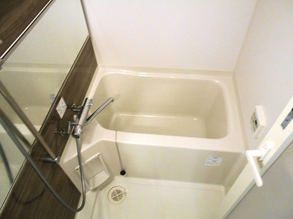 バス・シャワールーム　バスルーム