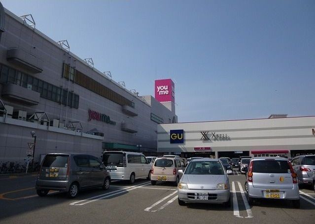 【東広島市西条町寺家のアパートのショッピングセンター】